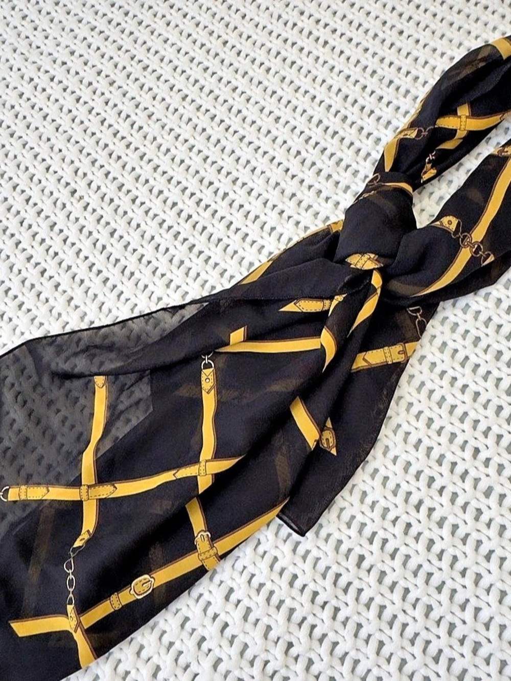 Your Best Look Vintage Black Gold Equestrian Scarf Chain Link Belt Grid Print